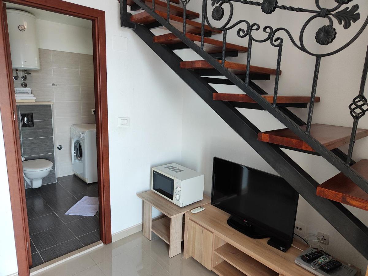 Apartmani Nada Mustapic Brela Buitenkant foto