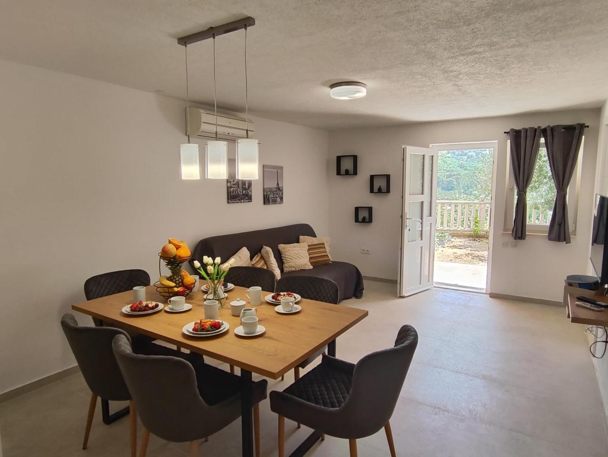 Apartmani Nada Mustapic Brela Buitenkant foto