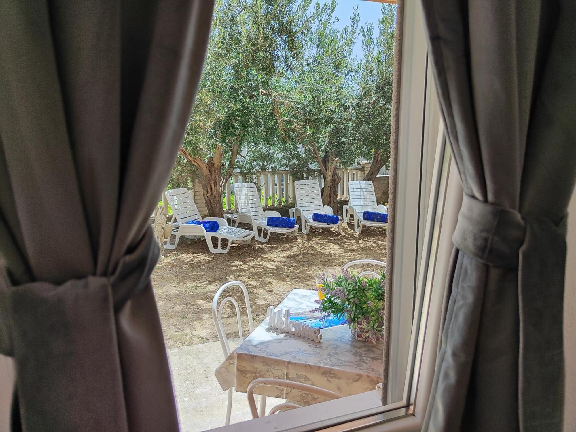 Apartmani Nada Mustapic Brela Buitenkant foto