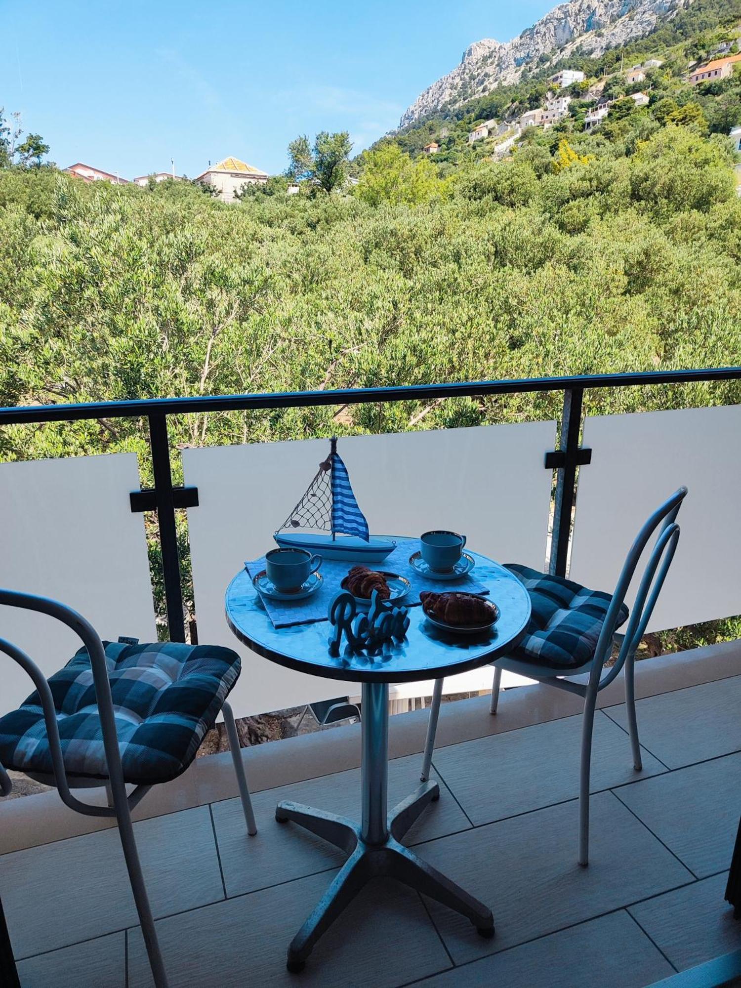 Apartmani Nada Mustapic Brela Buitenkant foto